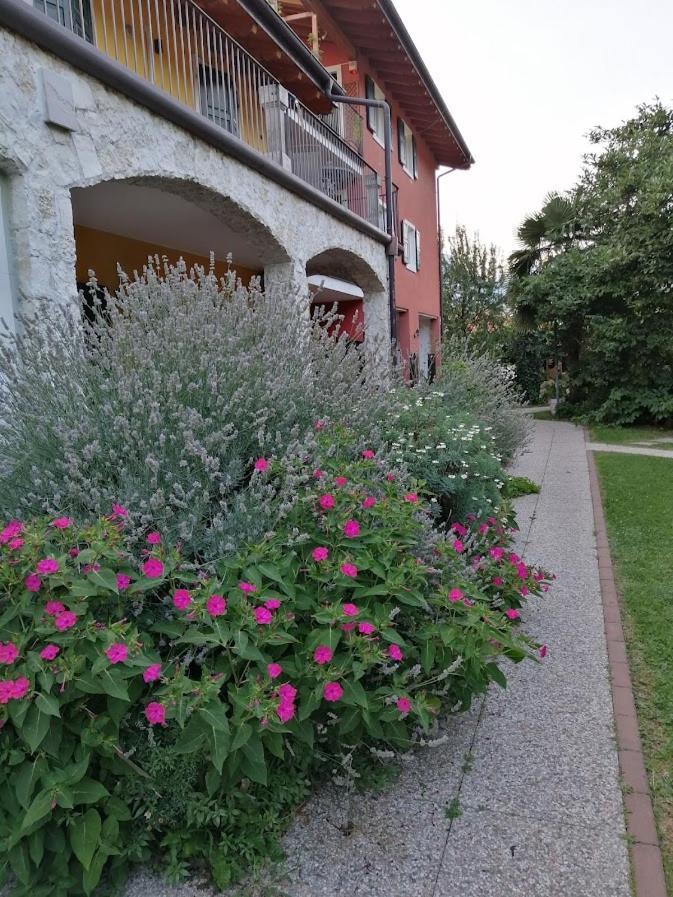 Al Rustico Hotel Torbole Sul Garda Luaran gambar
