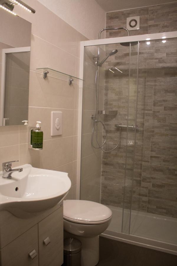 Al Rustico Hotel Torbole Sul Garda Luaran gambar